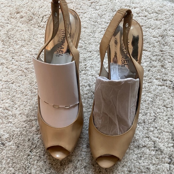 Michael by Michael Kors Slingback - Picture 3 of 3